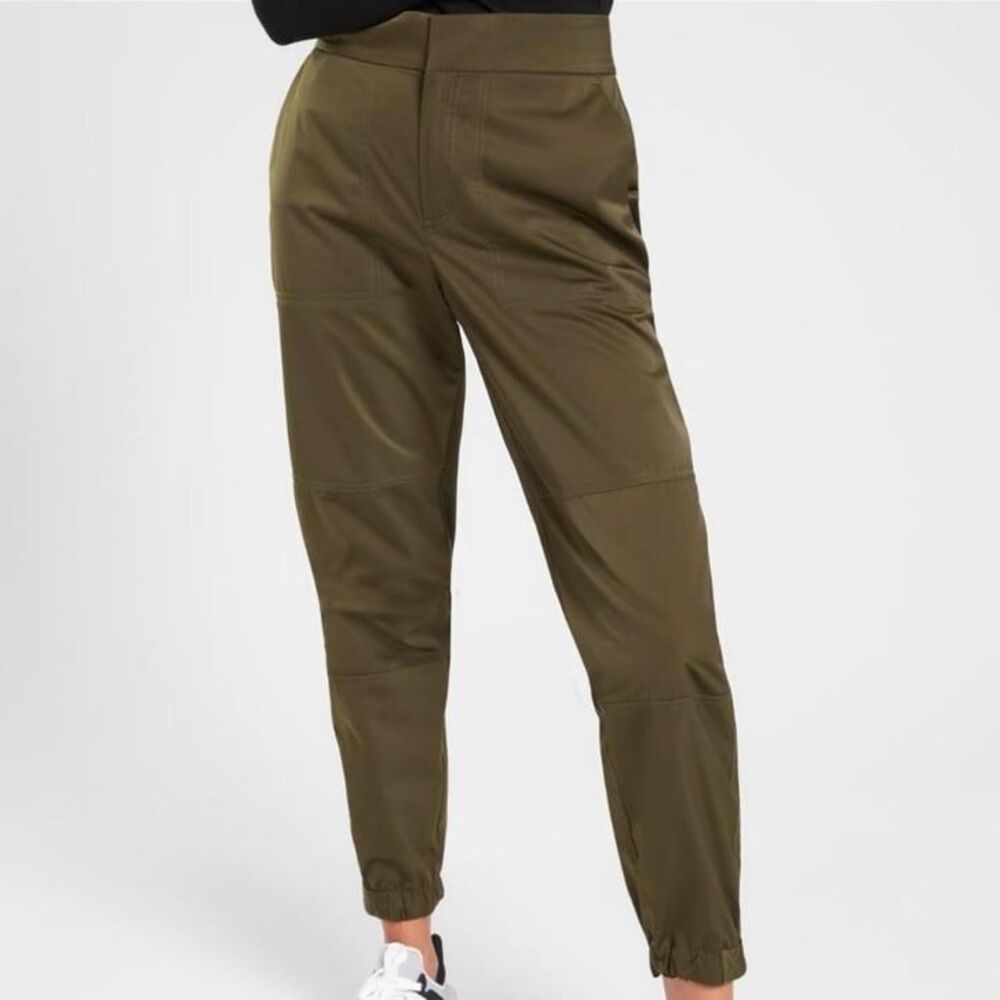 Athleta Radiant Jogger Olive green